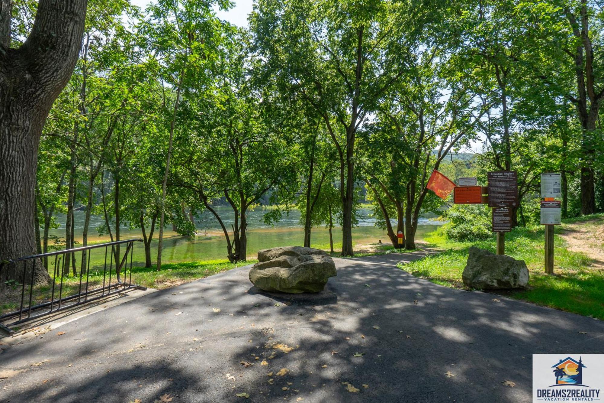 3Br Condo With Lake View - Trout Fishing - Playground - 2 Pools - Free Tickets Included - Pr69-9 Branson Luaran gambar